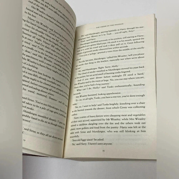 Harry Potter and the Order of the Phoenix - Book 5 | Softcover 📚 - Picture 9 of 16